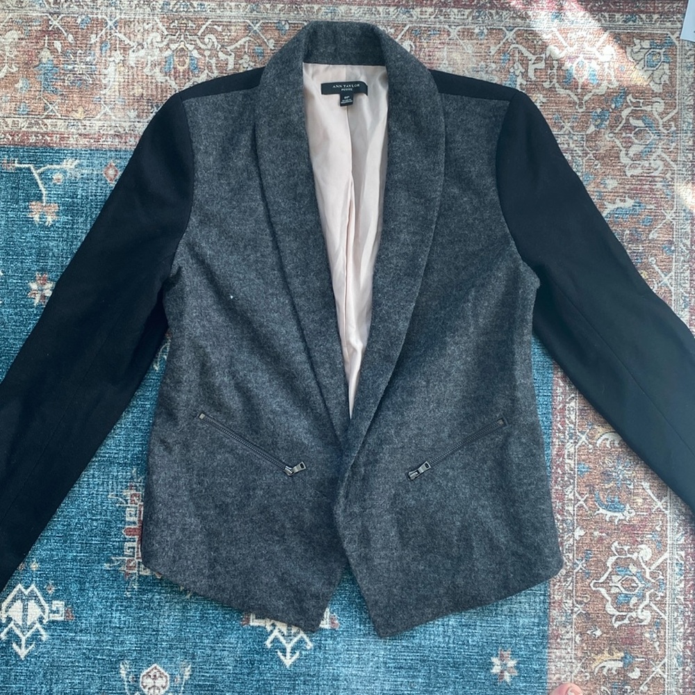 Ann Taylor lined blazer